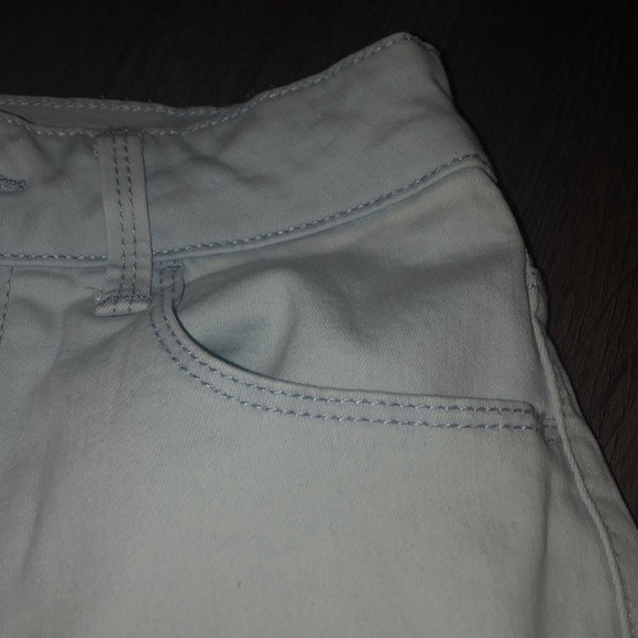 f21 white-washed jeans - Picture 4 of 4